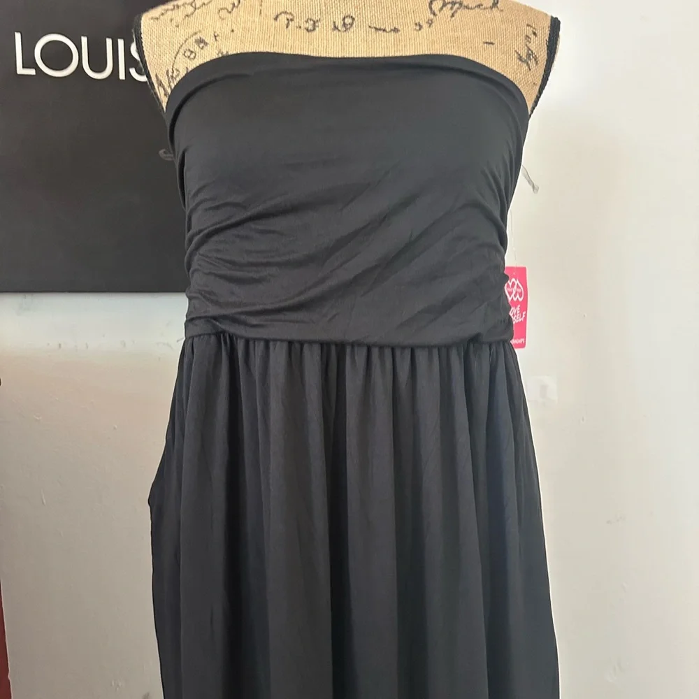 🆕Heart & Hips Maternity Dress - Picture 3 of 9